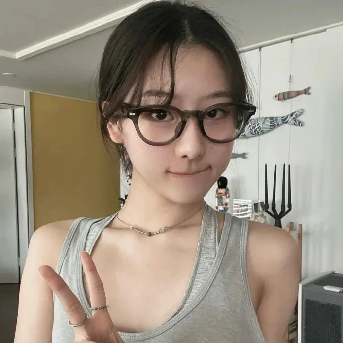 海底月是天上月